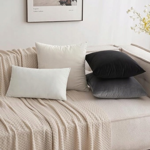 Poszewki Aksamitne 30x30 cm 2 szt. MIULEE Miękkie Ukryty Zamek - Kremowy Poszewki Aksamitne 30x30 cm 2 szt. MIULEE Miękkie Ukryty Zamek - Kremowy